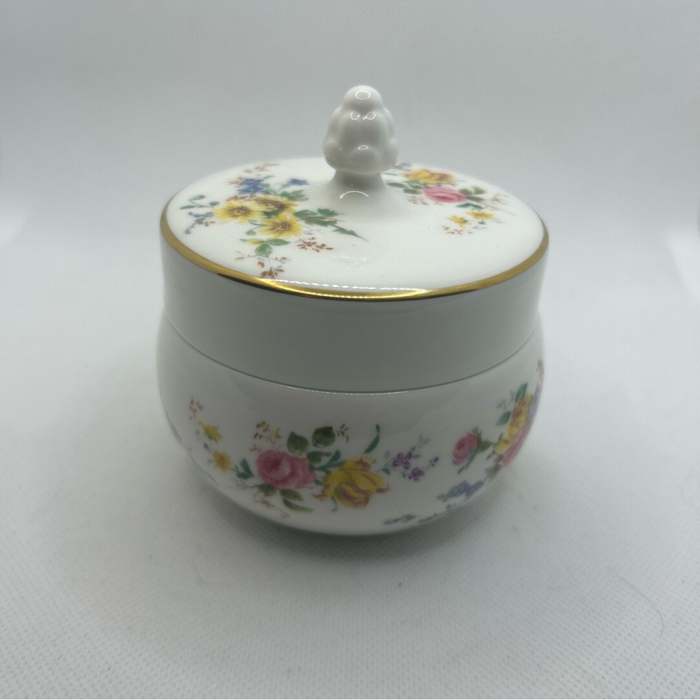 Royal Doulton Arcadia Bone China Covered Candy/Trinket Dish